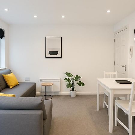 6 Person Apartment In City Centre Cardiff Esterno foto